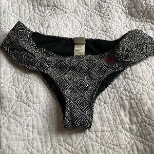 CHEEKY small hollister swim bottoms